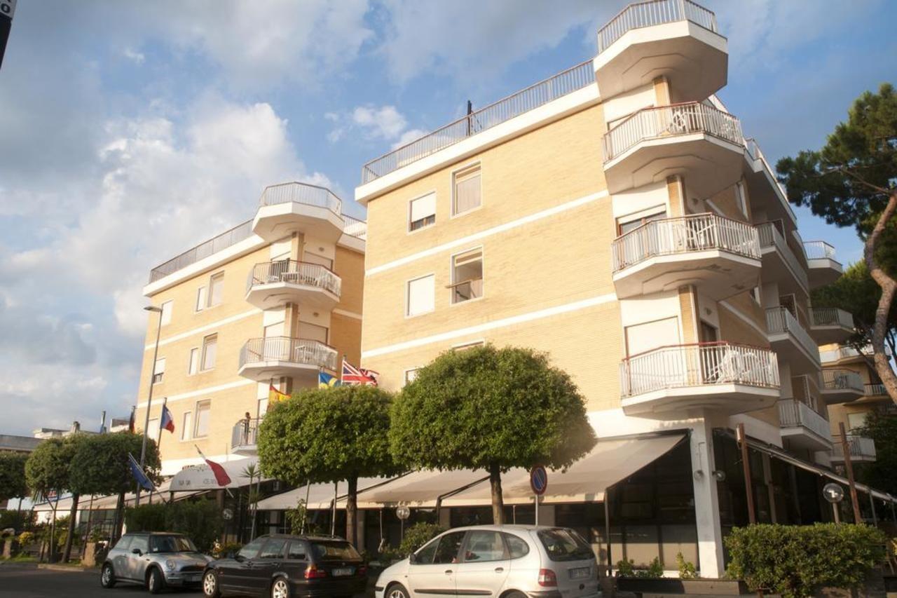Residence Riva Gaia Terracina Exteriér fotografie